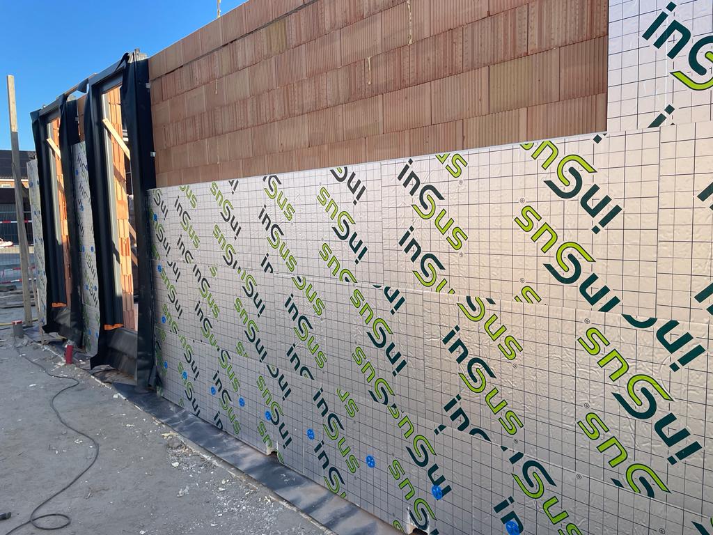 24f13e97-f34a-4e21-a16a-e99ee5c499bc